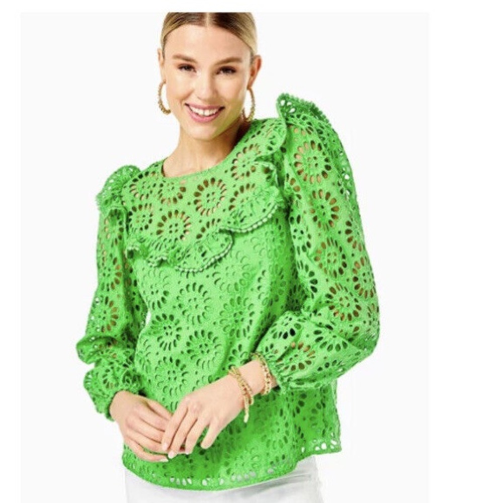 Lilly Pulitzer Caroline Eyelet Top X-Small. In Sprout Green. NWT